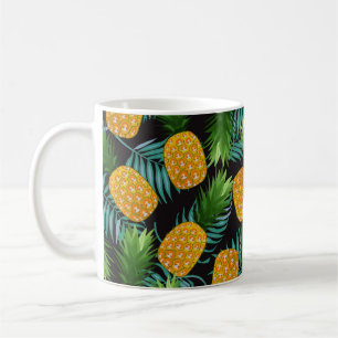 Ananas nahtloses Muster mit Blätter aus Palmen auf Kaffeetasse