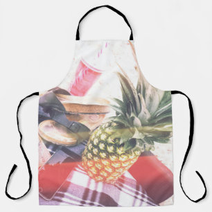 Ananas neben Telefon und Lautsprecher Schürze