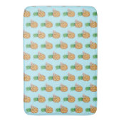 Ananas Pika nimmt ein Chomp Aqua Badematte (Vorderseite Vertikal)