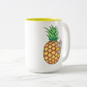 Ananas-Pika-Tasse Zweifarbige Tasse (VorderseiteRechts)