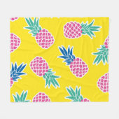 Ananas-Rausch: Heller Cartoon Vintag. Fleecedecke (Vorderseite (Horizontal))