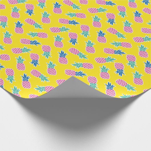 Ananas-Rausch: Heller Cartoon Vintag. Geschenkpapier (Ecke)