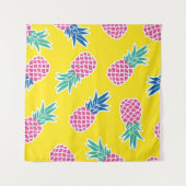 Ananas-Rausch: Heller Cartoon Vintag. Wandteppich (Vorderseite (Horizontal))
