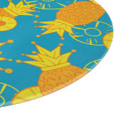 Ananas Rings: Doodle Cartoon Vintag. Schneidebrett (Ecke)