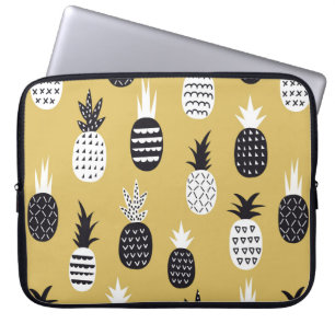 Ananas, schwarz und weiß, nahtloses Muster Laptopschutzhülle