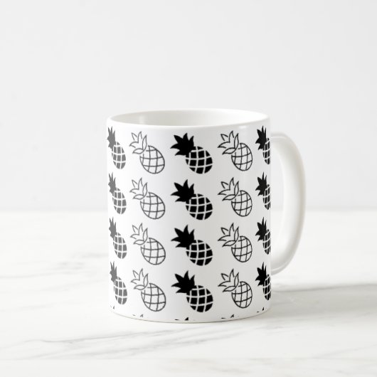 Ananas Schwarzweißdesign Kaffeetasse (VorderseiteRechts)