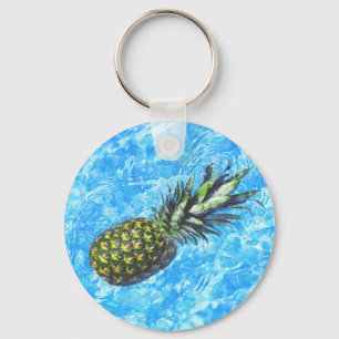 Ananas schweben im Wasser Friedlich Schlüsselanhänger