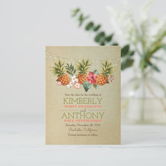 Ananas-Strandleuchten Save the Date Ankündigungspostkarte (Stehend Vorderseite)