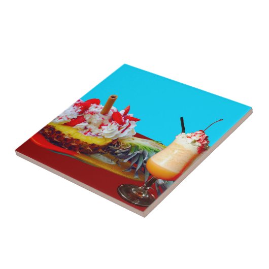 Ananas und Eis mit einem Fruchtsmoothie Fliese (Seite)