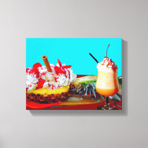 Ananas und Eis mit einem Fruchtsmoothie Leinwanddruck