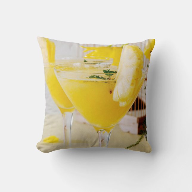 Ananas- und Ingwer-Fresca-Cocktail Kissen (Vorderseite)