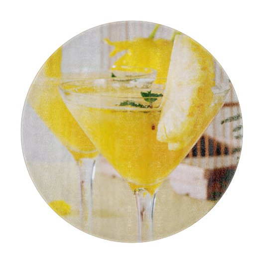 Ananas- und Ingwer-Fresca-Cocktail Schneidebrett (Vorderseite)