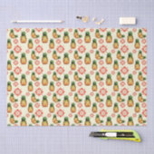 Ananas und Rote Blütenblätter Seidenpapier (Handwerk)
