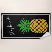Ananas- und Whimsical-handgeschriebener Name Strandtuch (Vorderseite)