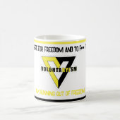 Anarchie Freiwilligkeit Gold gelbe schwarze Logo-T Kaffeetasse (Mittel)