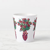 Anatomisches Herz mit Rose, Herzkrieger Milchtasse (Vorderseite)