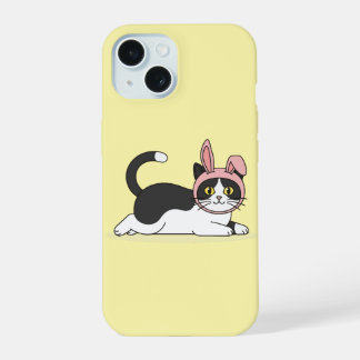 Anbetungswürdige Smoking-Katze in rosa Hasenohren- iPhone 15 Hülle