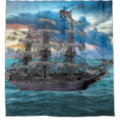 ANCHORIERTES PIRATSCHIFF AM SUNSET DUSCHVORHANG (Vorderseite)