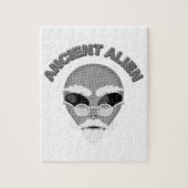 Ancient Alien Head Newsprint Puzzle (Vertikal)