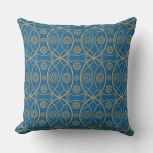 Ancient Briton Pattern Throw Kissen