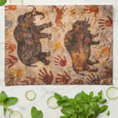 Ancient echoes cave painting and hand print tea to geschirrtuch (Gefaltet)