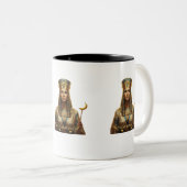 Ancient Egyptian Royalty Mug – Whimsical Pharaoh D Zweifarbige Tasse (VorderseiteRechts)