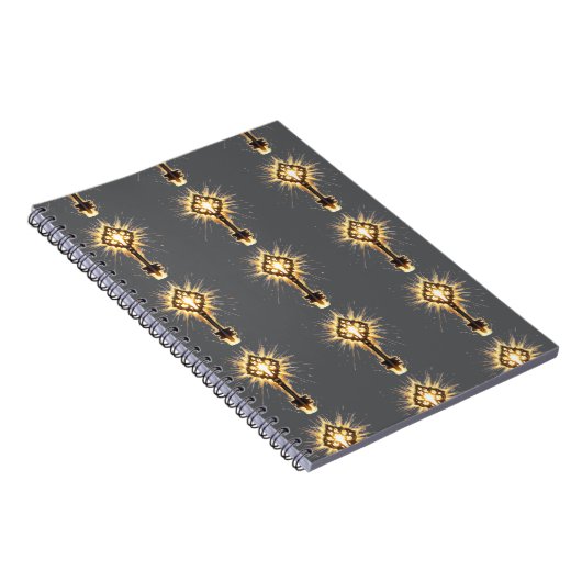 Ancient Fantasy Key with Magical Light – Radiant E Notizblock (Rechte Seite)