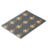 Ancient Fantasy Key with Magical Light – Radiant E Notizblock (Linke Seite)