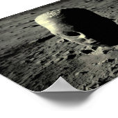 Ancient Weathered Alien Statue on Moon Poster (Ecke)