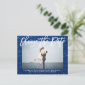 ÄNDERN DES DATUMS Glitzer Blau-Kalligraphie-Foto Ankündigungspostkarte (Stehend Vorderseite)