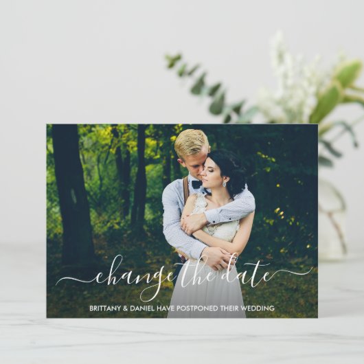 Ändern des Datums Moderner, trendiger Skriptkarte Save The Date (Stehend Vorderseite)