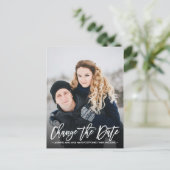 ÄNDERN DES DATUMS Modernes typografisches vertikal Ankündigungspostkarte (Stehend Vorderseite)