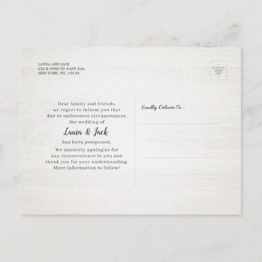 Ändern Sie das Datum der Hochzeitverlängerung Ankündigungspostkarte (Rückseite)