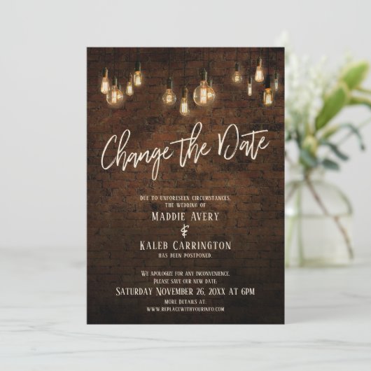 Ändern Sie das Datum Edison Lights Zurückgestellt  Einladung (Stehend Vorderseite)