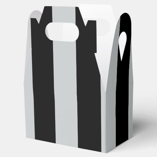 Ändern Sie graue Streifen in eine beliebige Farbe. Geschenkschachtel (Geöffnet)