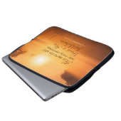 Änderungsanträge 3 Seine Gnaden sind jeden Morgen Laptopschutzhülle (Vorne Knopf)