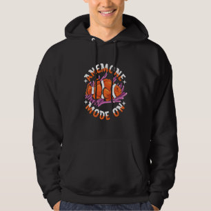 Anemonen-Modus für einen Clownfisch aktiviert Hoodie