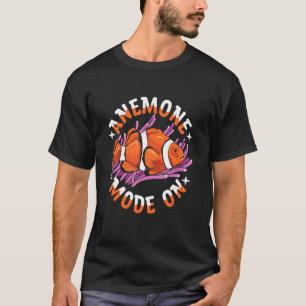 Anemonen-Modus für einen Clownfisch aktiviert T-Shirt