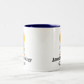Anesthesiology-Küken-Tasse Zweifarbige Tasse (Mittel)