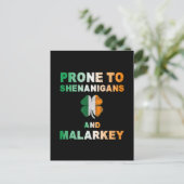 Anfällig für Shenanigans und Malarkey St Patricks Postkarte (Stehend Vorderseite)
