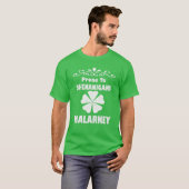 Anfällig für Shenanigans und Malarkey St Patricks T-Shirt (Vorne ganz)