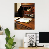 ANFANG UNTER $20 - Quill, Papers and Pipe Poster (Heimbüro)
