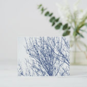 Anfänge in einem Tree - Cyanotypeffekt Postkarte (Stehend Vorderseite)