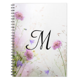 Anfängerbuch der Lavender Wild Blume Monogram Notizblock
