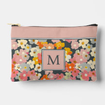 Anfänglich rosa florale Monogramm