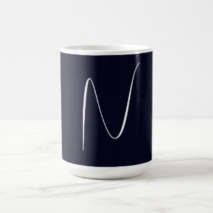 Anfängliches monogrammiertes handschriftliches pro kaffeetasse