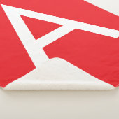 Anfangsbuchstabe Monogramm Rot Weiß Schlicht Moder Sherpadecke (3/4)
