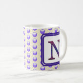 Anfangsbuchstabe N Blue Polka Dot Name Kaffeetasse (VorderseiteRechts)