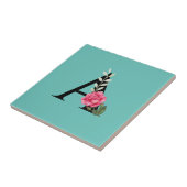 Anfangsbuchstaben A in weißer rosa Rose Fliese (Seite)