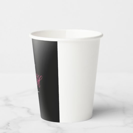 Anfangsbuchstaben für Schwarz-Grau-Monogramm Pappbecher (Links)